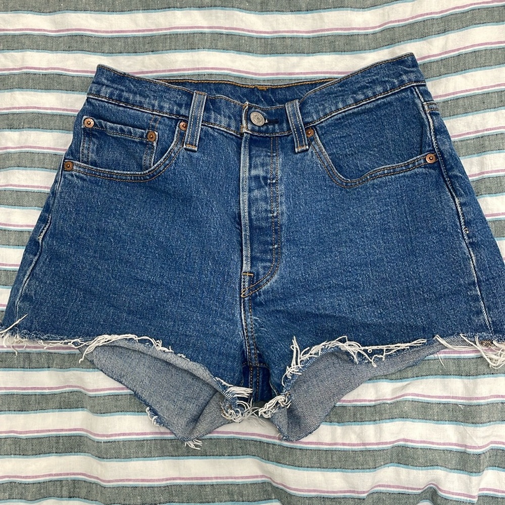 Levi’s 501 denim shorts